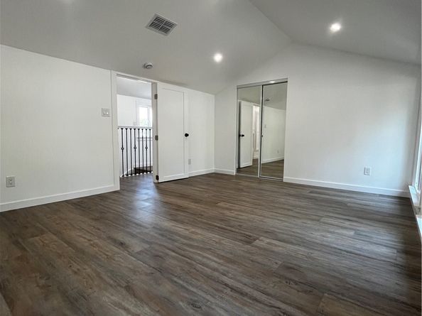 2430 Orange Avenue, La Crescenta CA 91214