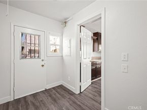 1438 E 20th Street, Los Angeles CA 90011