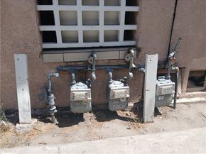 1060 W 51st, Los Angeles CA 90037