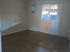 1060 W 51st, Los Angeles CA 90037