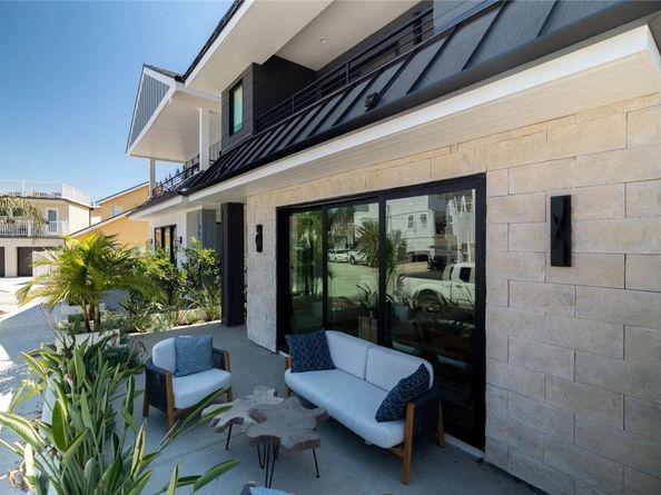 315 E Bay Avenue, Newport Beach CA 92661