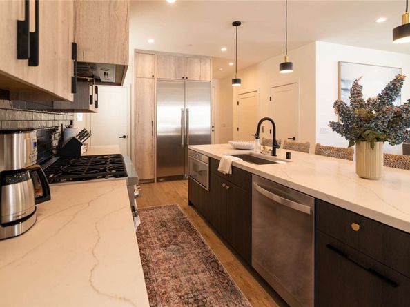 315 E Bay Avenue, Newport Beach CA 92661