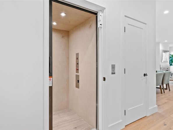 315 E Bay Avenue, Newport Beach CA 92661