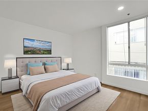 856 N Van Ness Avenue 3, Los Angeles CA 90038