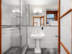 5310 Linda Vista, La Canada Flintridge CA 91011