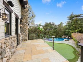 5310 Linda Vista, La Canada Flintridge CA 91011