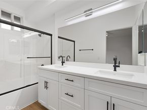 521 N Lark Ellen B, Covina CA 91722