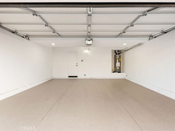 521 N Lark Ellen B, Covina CA 91722