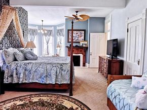 225 N Lima, Sierra Madre CA 91024