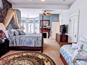 225 N Lima, Sierra Madre CA 91024