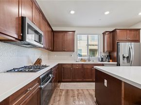 831 Wintergreen Way, Upland CA 91786