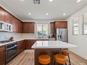 831 Wintergreen Way, Upland CA 91786