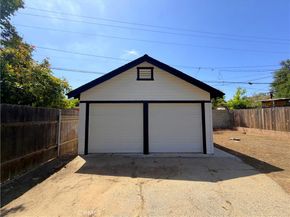3190 Estado Street, Pasadena CA 91107