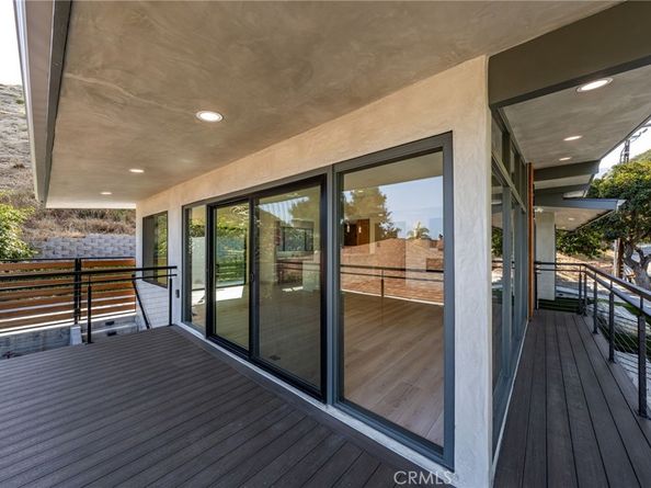 325 N Madison Avenue, Monrovia CA 91016