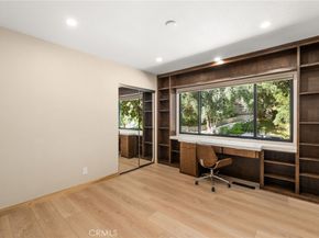 325 N Madison Avenue, Monrovia CA 91016