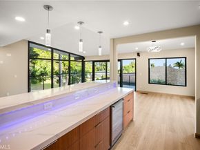 325 N Madison Avenue, Monrovia CA 91016