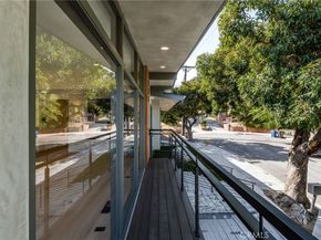 325 N Madison Avenue, Monrovia CA 91016