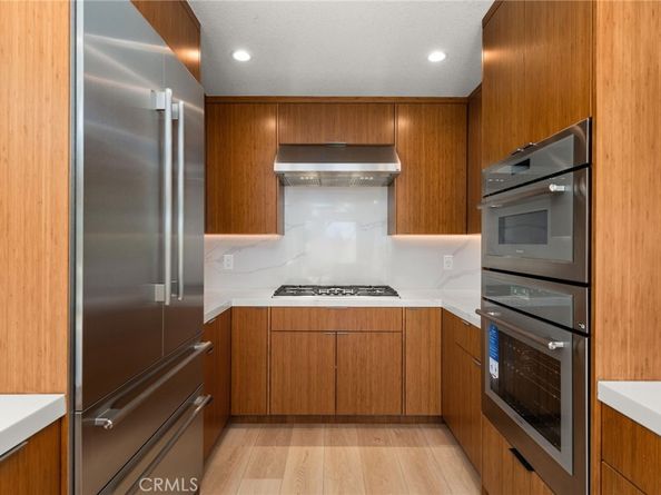 325 N Madison Avenue, Monrovia CA 91016