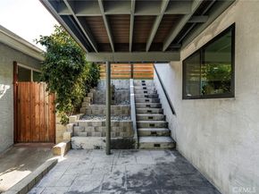 325 N Madison Avenue, Monrovia CA 91016