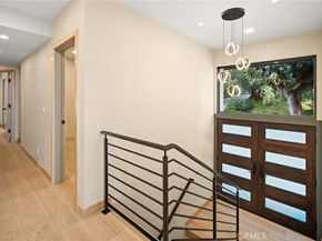 325 N Madison Avenue, Monrovia CA 91016