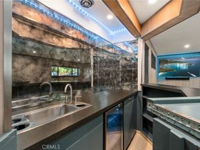 325 N Madison Avenue, Monrovia CA 91016