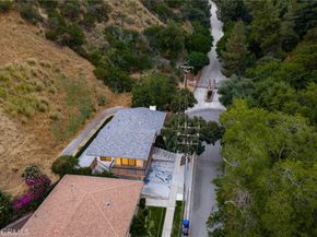 325 N Madison Avenue, Monrovia CA 91016