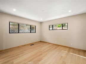 325 N Madison Avenue, Monrovia CA 91016