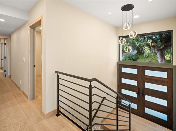 325 N Madison Avenue, Monrovia CA 91016