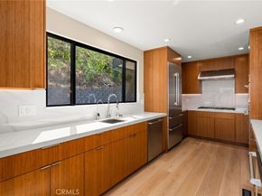 325 N Madison Avenue, Monrovia CA 91016