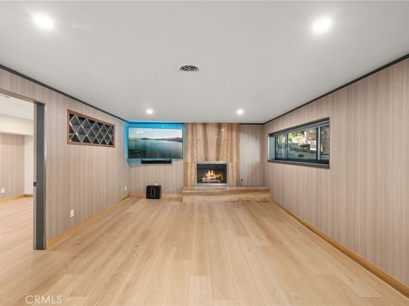 325 N Madison Avenue, Monrovia CA 91016