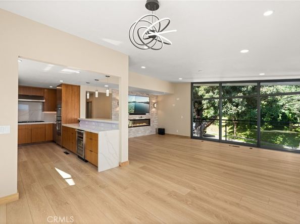 325 N Madison Avenue, Monrovia CA 91016