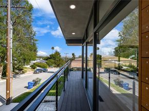 325 N Madison Avenue, Monrovia CA 91016