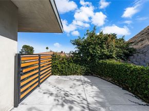 325 N Madison Avenue, Monrovia CA 91016