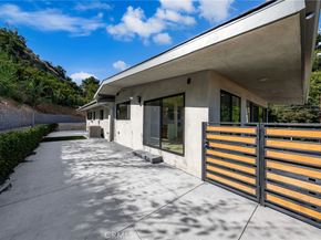 325 N Madison Avenue, Monrovia CA 91016