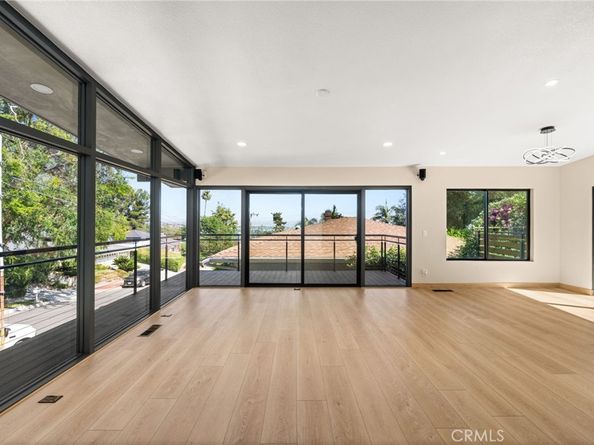 325 N Madison Avenue, Monrovia CA 91016