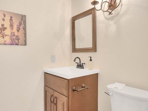 1531 Corte Caballo 33, Upland CA 91786