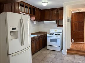 6060 MYRTLE Avenue, Long Beach CA 90805