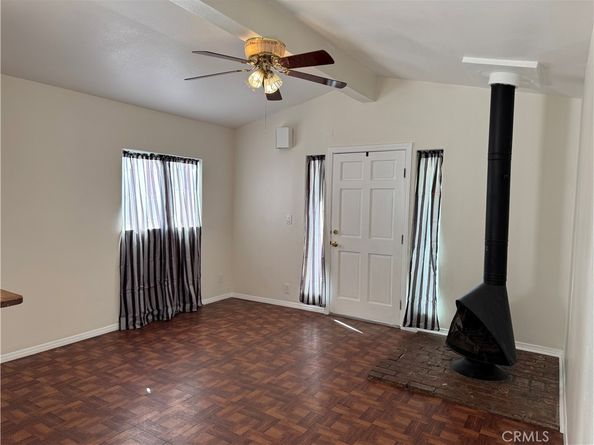 6060 MYRTLE Avenue, Long Beach CA 90805