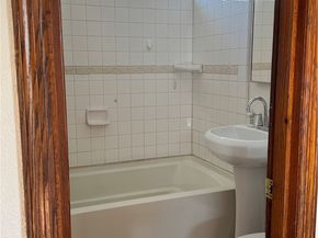 6060 MYRTLE Avenue, Long Beach CA 90805