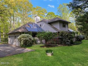 33 Butternut Lane, Stamford CT 06903