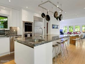 33 Butternut Lane, Stamford CT 06903