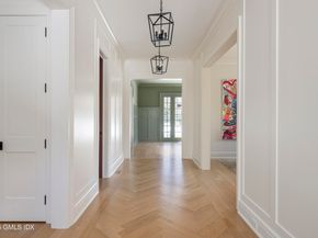 7 Indian Head Road, Riverside CT 06878