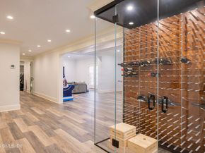 7 Indian Head Road, Riverside CT 06878