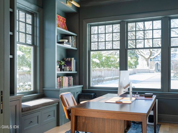 7 Indian Head Road, Riverside CT 06878