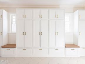 7 Indian Head Road, Riverside CT 06878