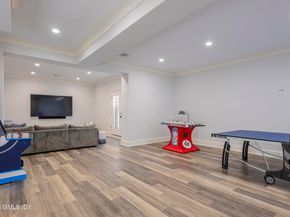 7 Indian Head Road, Riverside CT 06878