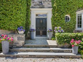 105 Woodside Drive, Greenwich CT 06830