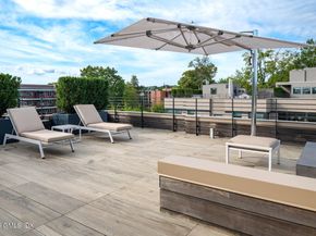125 Field Point Road PHB5, Greenwich CT 06830