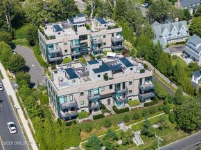 125 Field Point Road PHB5, Greenwich CT 06830