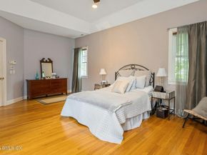 32 Meyer Place, Riverside CT 06878